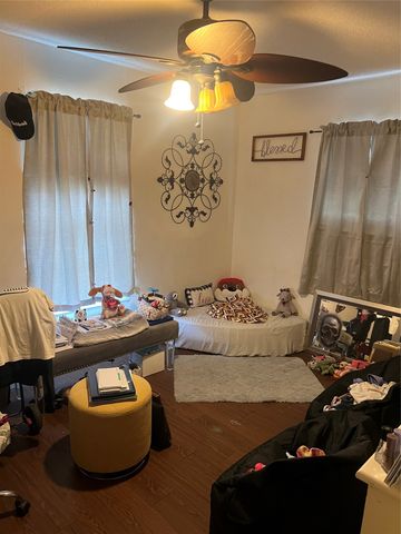 704 E 9th Street, Kemp, TX 75143