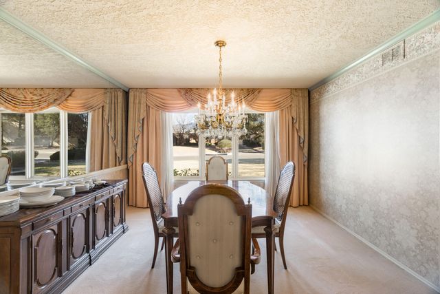 8632 La Sala Del Norte NE, Albuquerque, NM 87111