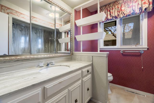 8632 La Sala Del Norte NE, Albuquerque, NM 87111