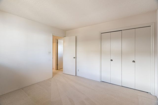 8632 La Sala Del Norte NE, Albuquerque, NM 87111