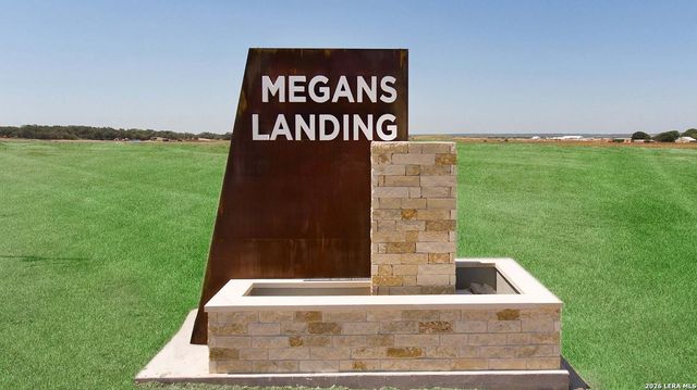 943 FALCON COVE, Castroville, TX 78009