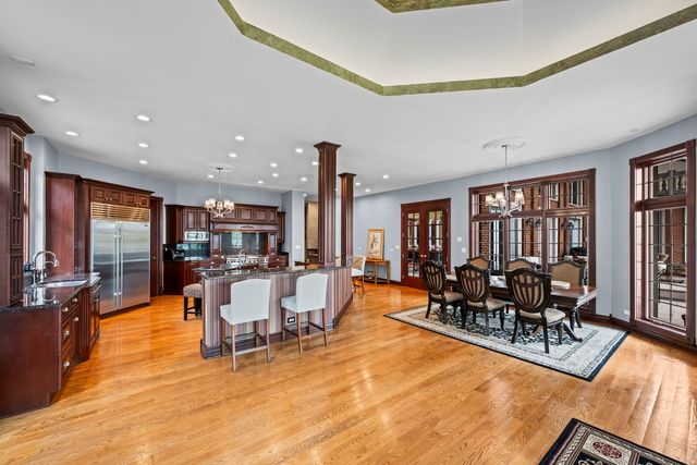 27147 N Chevy Chase Road, Mundelein, IL 60060