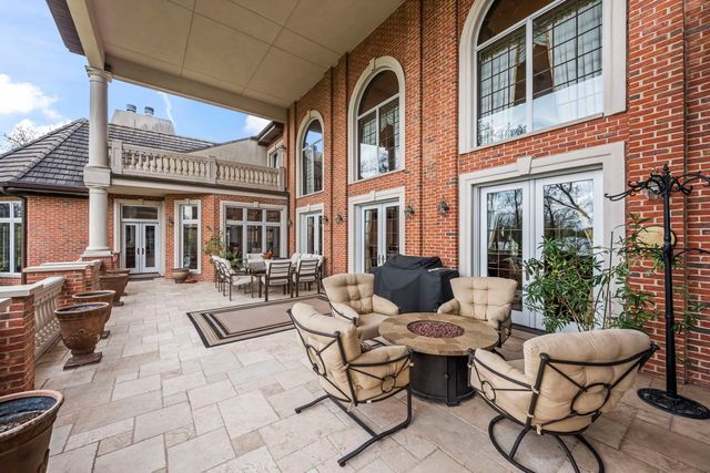 27147 N Chevy Chase Road, Mundelein, IL 60060
