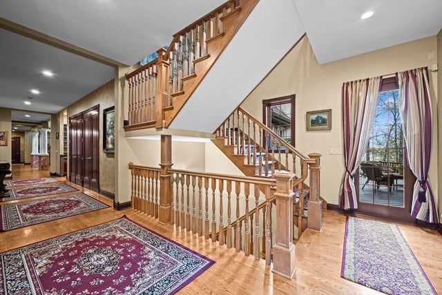 27147 N Chevy Chase Road, Mundelein, IL 60060