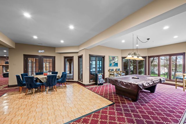27147 N Chevy Chase Road, Mundelein, IL 60060