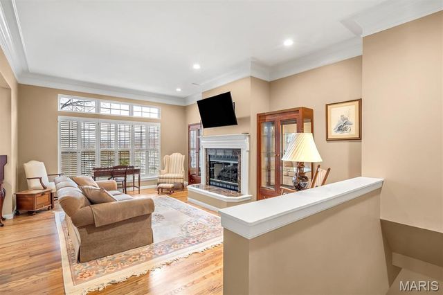 811 Stone Meadow Drive, Chesterfield, MO 63005