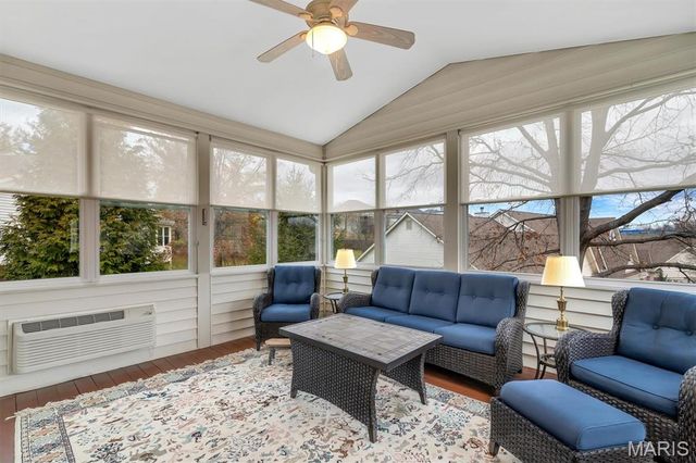 811 Stone Meadow Drive, Chesterfield, MO 63005