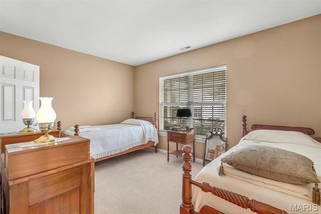 811 Stone Meadow Drive, Chesterfield, MO 63005