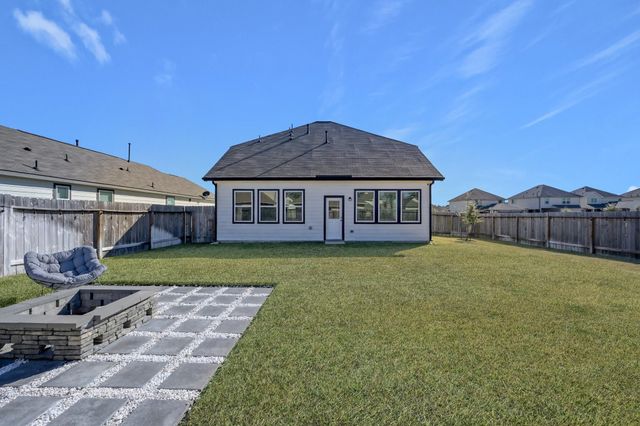 120 Fallow Deer Drive, Huntsville, TX 77320