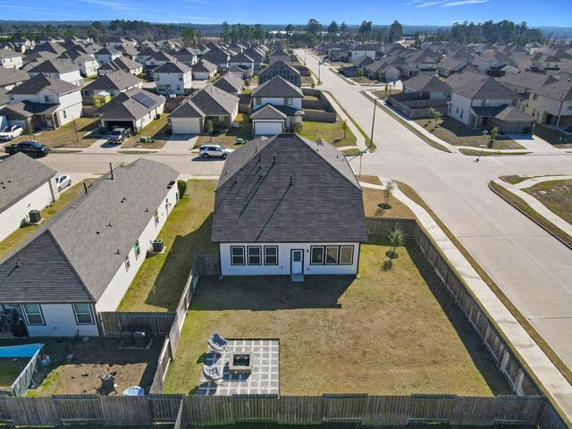 120 Fallow Deer Drive, Huntsville, TX 77320