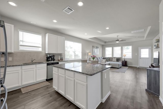 120 Fallow Deer Drive, Huntsville, TX 77320