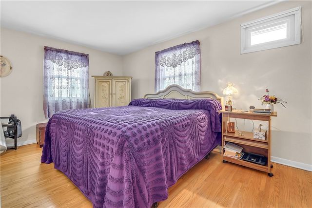 47 Newport Road, Irondequoit, NY 14622