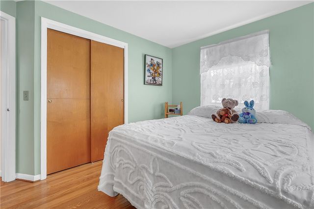 47 Newport Road, Irondequoit, NY 14622