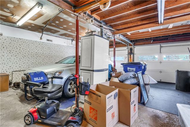 47 Newport Road, Irondequoit, NY 14622