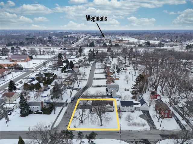 47 Newport Road, Irondequoit, NY 14622