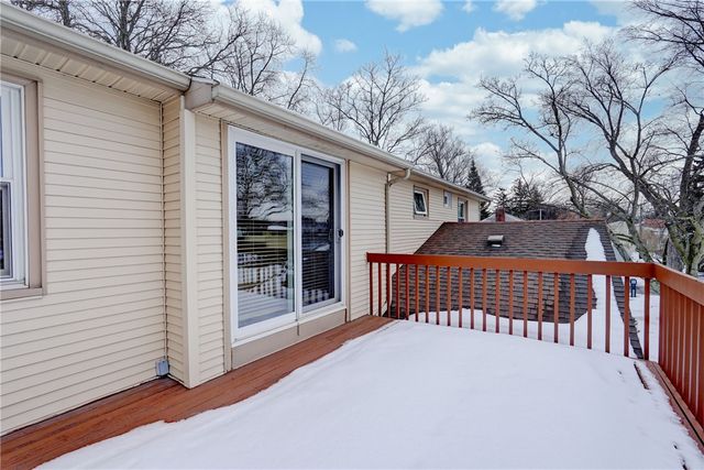 47 Newport Road, Irondequoit, NY 14622