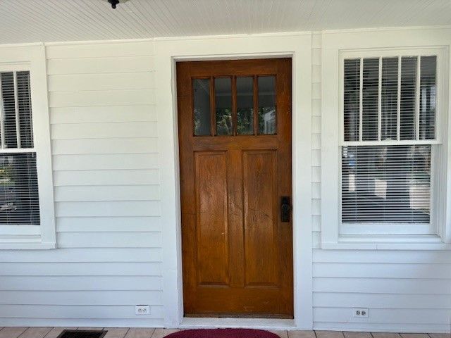 1021 N 5th Avenue E, Newton, IA 50208