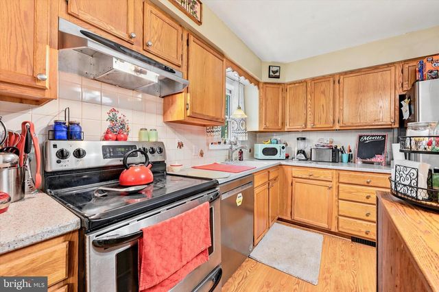 10 HOMESTEAD LN, Cochranville, PA 19330