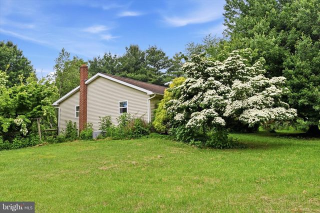 10 HOMESTEAD LN, Cochranville, PA 19330