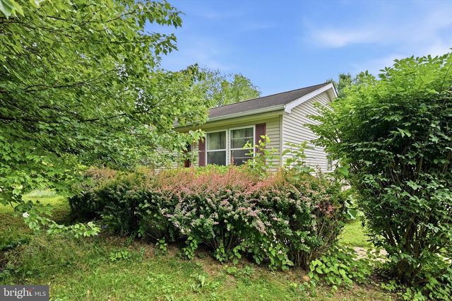 10 HOMESTEAD LN, Cochranville, PA 19330