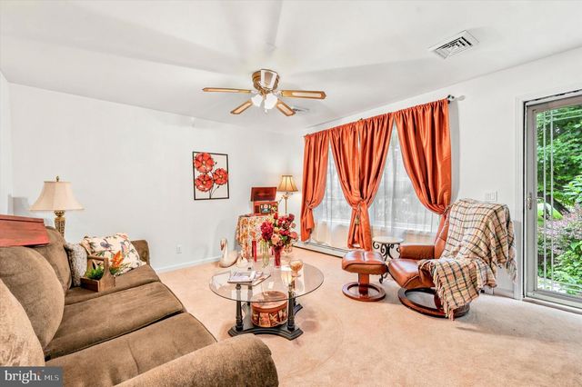 10 HOMESTEAD LN, Cochranville, PA 19330