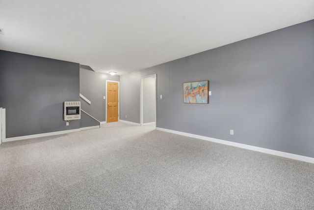 1428 Glenwood Drive, Leclaire, IA 52753