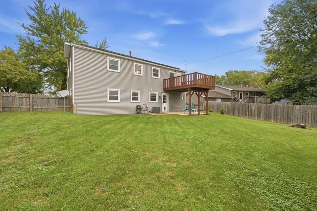 1428 Glenwood Drive, Leclaire, IA 52753