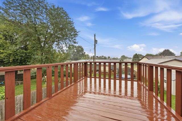 1428 Glenwood Drive, Leclaire, IA 52753