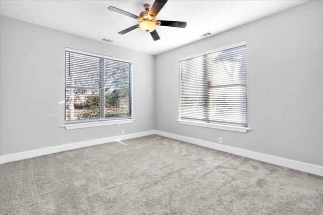 419 W 5th Street, Bonham, TX 75418