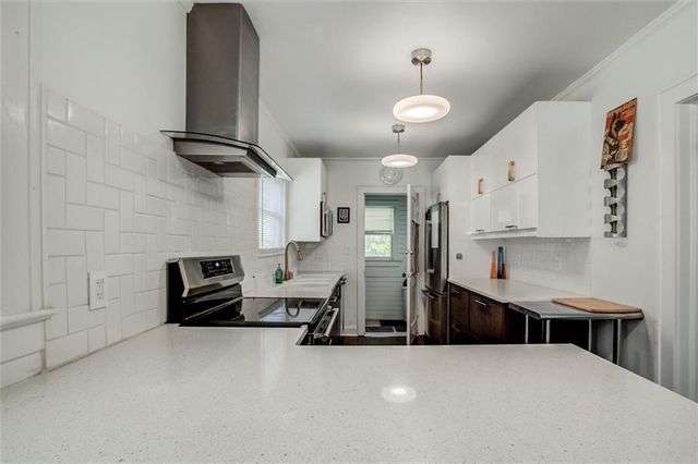 5117 Virginia Avenue, Kansas City, MO 64110