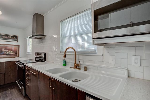 5117 Virginia Avenue, Kansas City, MO 64110