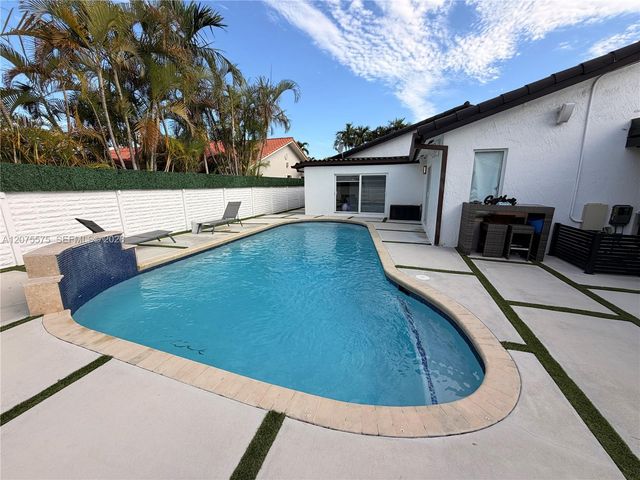 13200 SW 25th Street, Miami, FL 33175