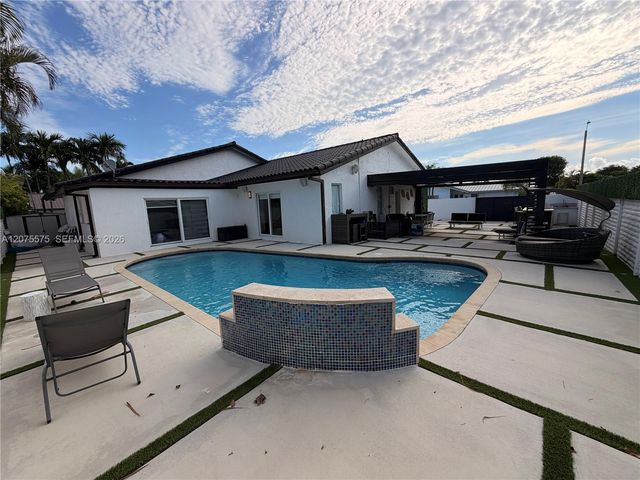 13200 SW 25th Street, Miami, FL 33175
