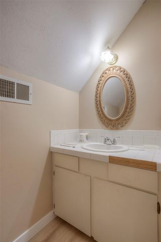 130 S Oak Bluff Drive, Trinity, TX 75862