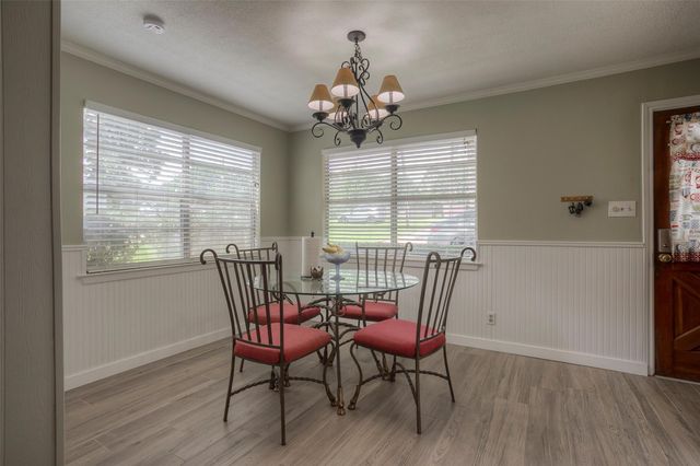130 S Oak Bluff Drive, Trinity, TX 75862