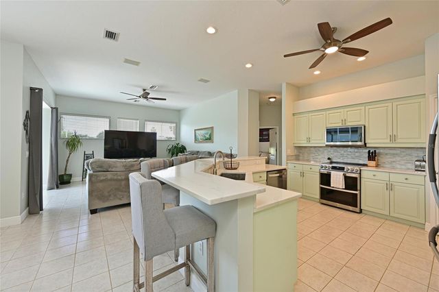 14722 1ST AVENUE E, Bradenton, FL 34212