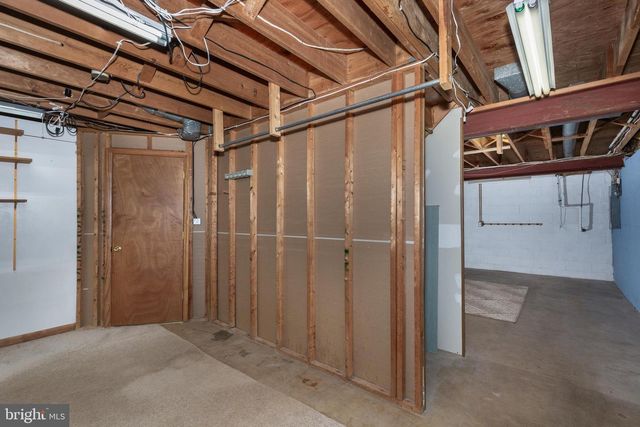 2507 GILLIS RD, Mount Airy, MD 21771