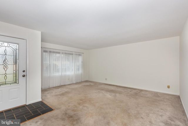 2507 GILLIS RD, Mount Airy, MD 21771