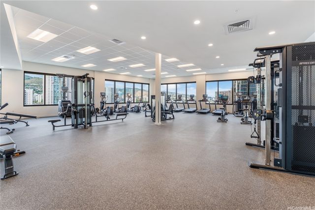 1500 Rycroft Street 4018R, Honolulu, HI 96814