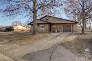 104 South Westview Drive, Marionville, MO 65705