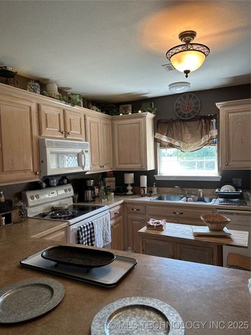 1011 N 49th, Durant, OK 74701