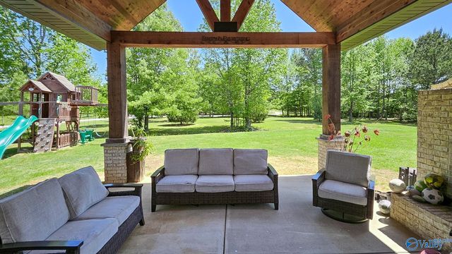 25908 Camden Court, Athens, AL 35613