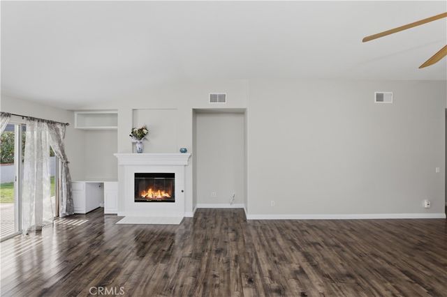 3027 Geranium Way, Corona, CA 92881