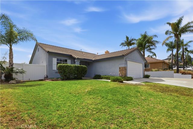 3027 Geranium Way, Corona, CA 92881
