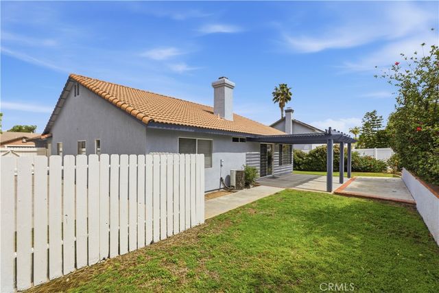 3027 Geranium Way, Corona, CA 92881