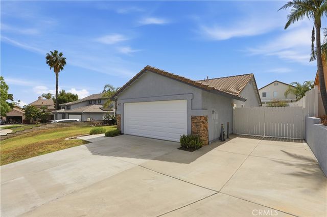 3027 Geranium Way, Corona, CA 92881