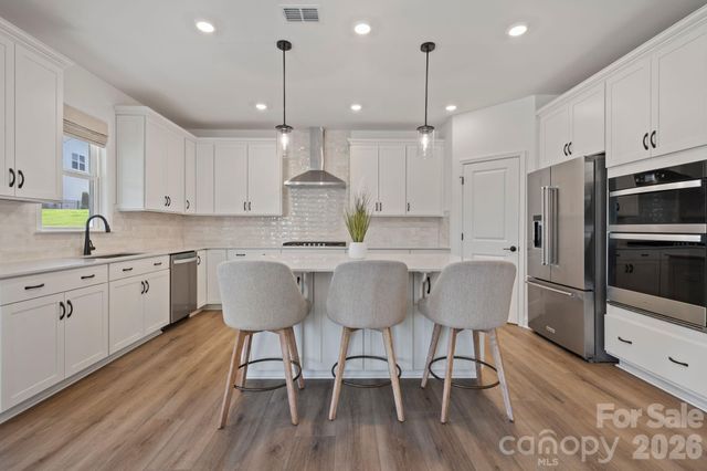 2027 Waxhaw Crossing Drive, Waxhaw, NC 28173