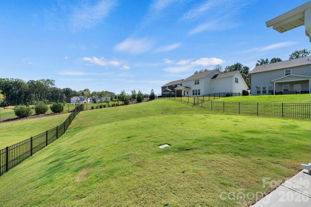 2027 Waxhaw Crossing Drive, Waxhaw, NC 28173