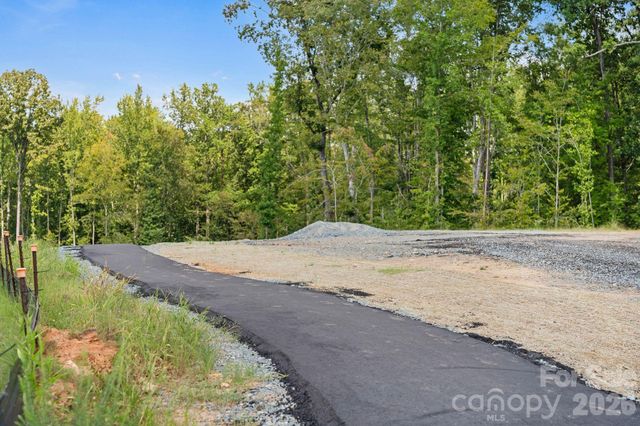 2027 Waxhaw Crossing Drive, Waxhaw, NC 28173