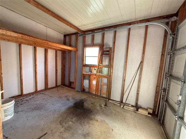 108 WINTERBERRY AVENUE, Wildwood, FL 34785